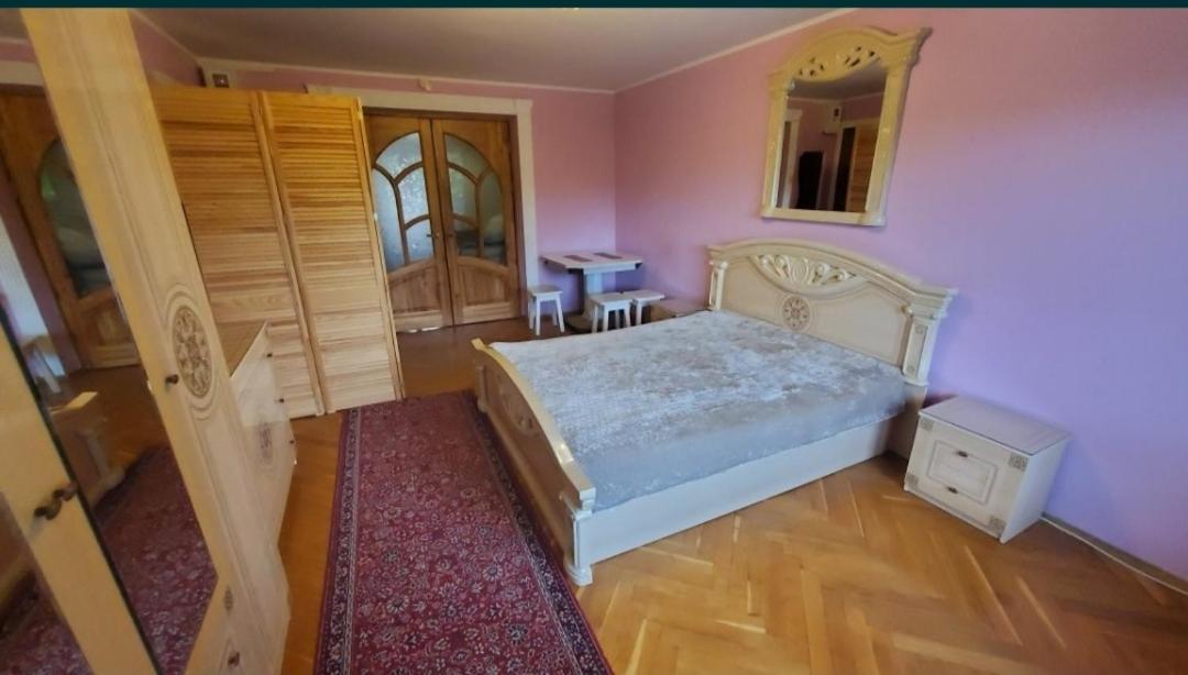 Затишні Апартаменти В Центрі Rivne Zewnętrze zdjęcie